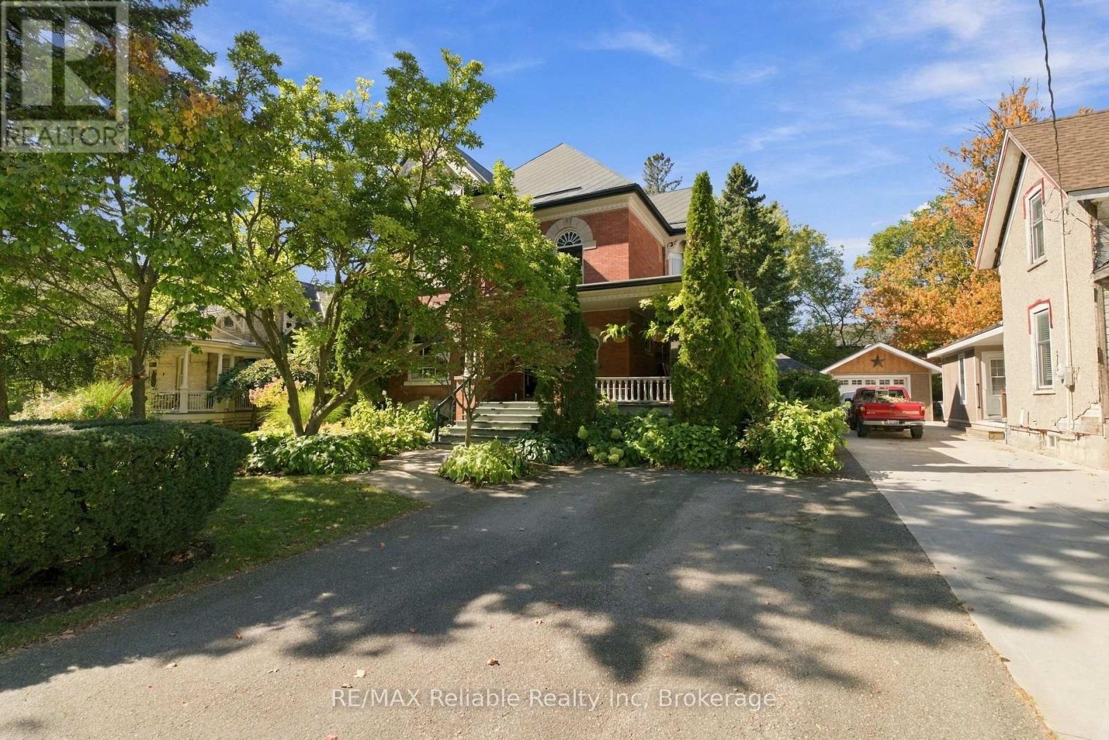 19 Sparling Street Property Photo 3