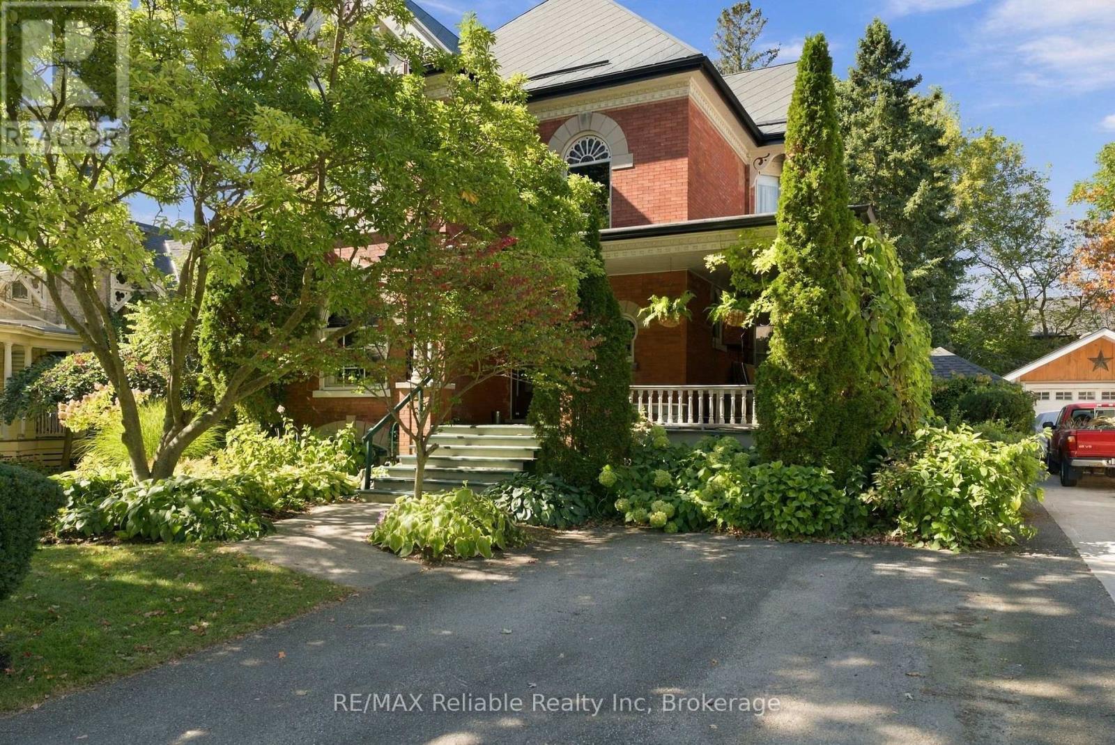 19 Sparling Street Property Photo 4