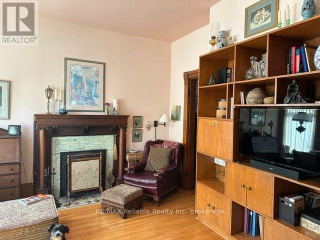19 Sparling Street Property Photo 18