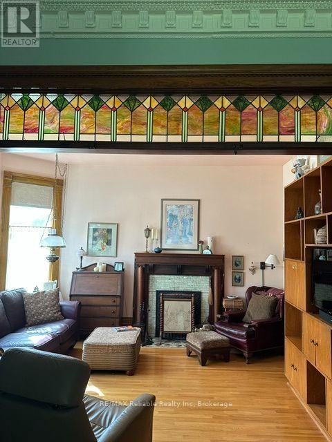 19 Sparling Street Property Photo 21