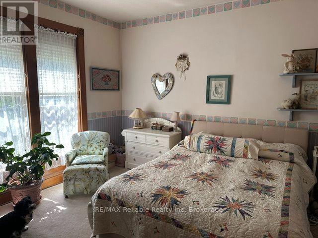 19 Sparling Street Property Photo 24