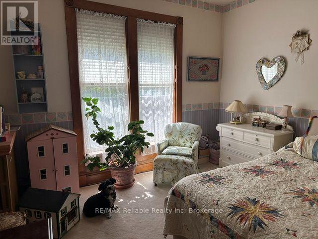 19 Sparling Street Property Photo 27