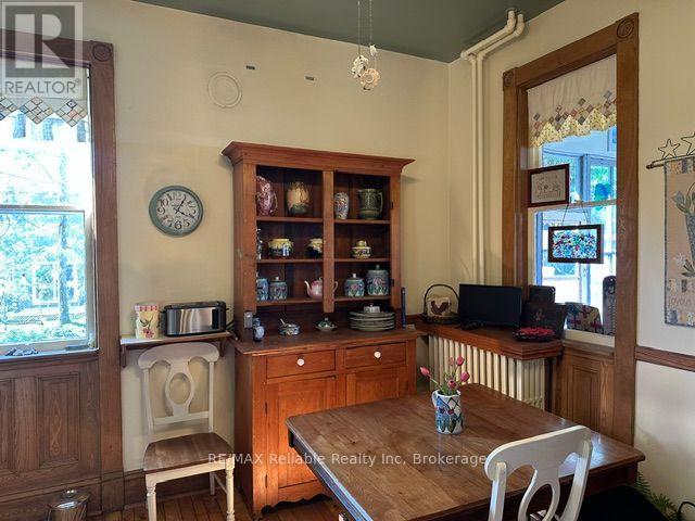 19 Sparling Street Property Photo 28