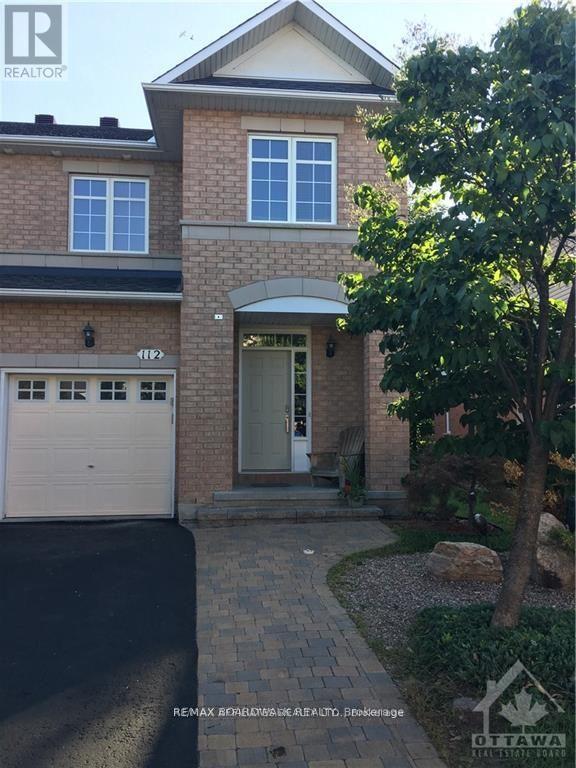 112 Gatespark Private Private E Property Photo 1