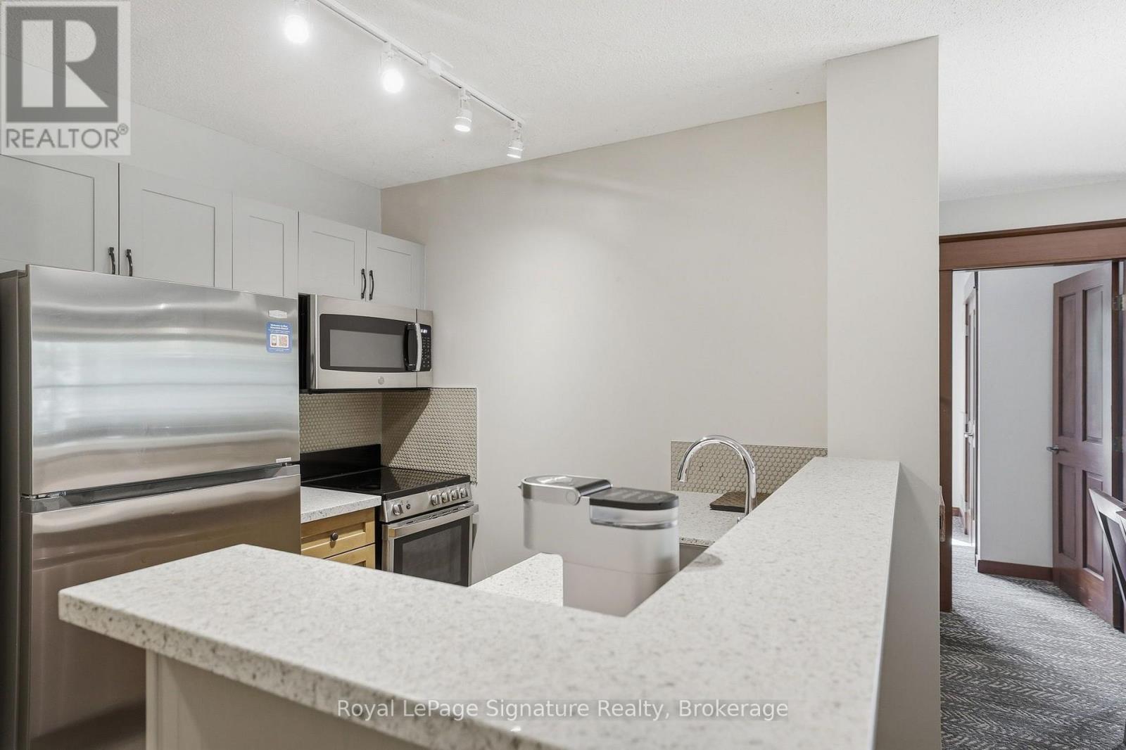 201 - 152 Jozo Weider Boulevard Property Photo 13