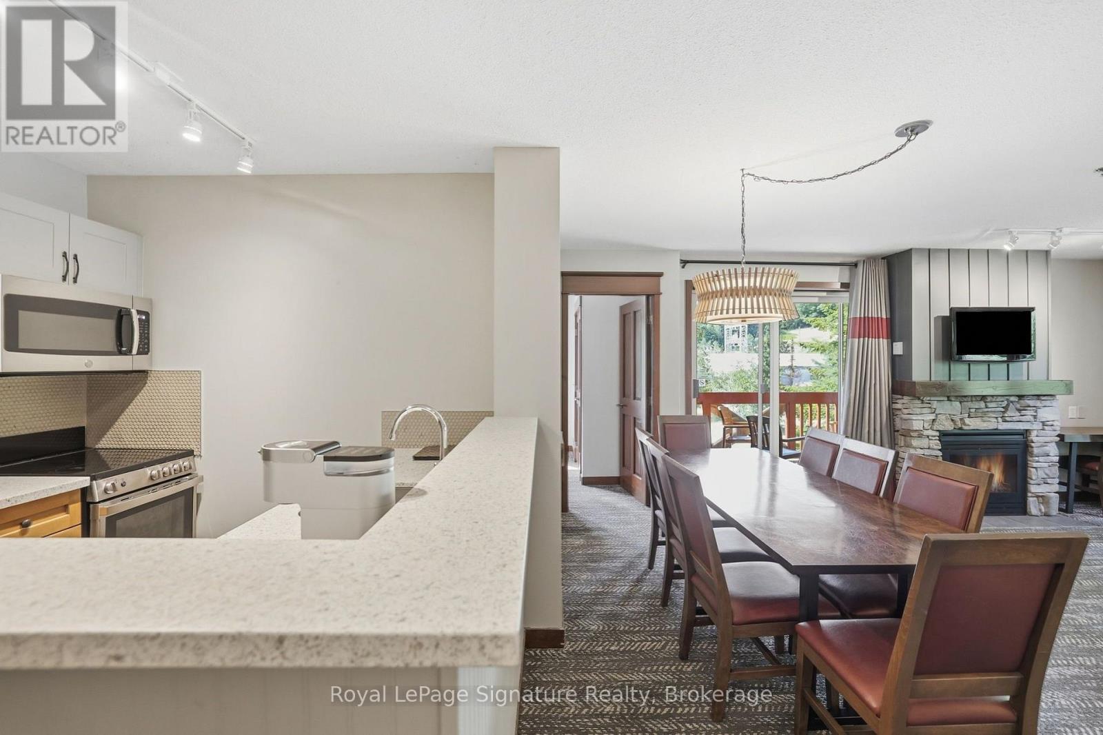 201 - 152 Jozo Weider Boulevard Property Photo 14
