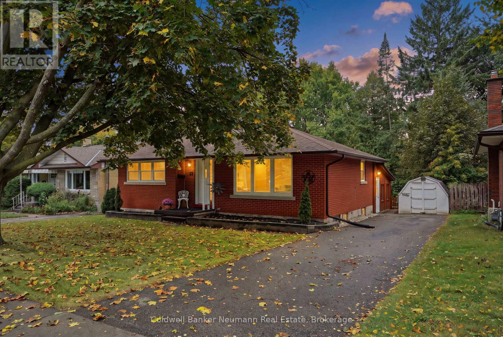 82 Knightswood Boulevard Property Photo 1