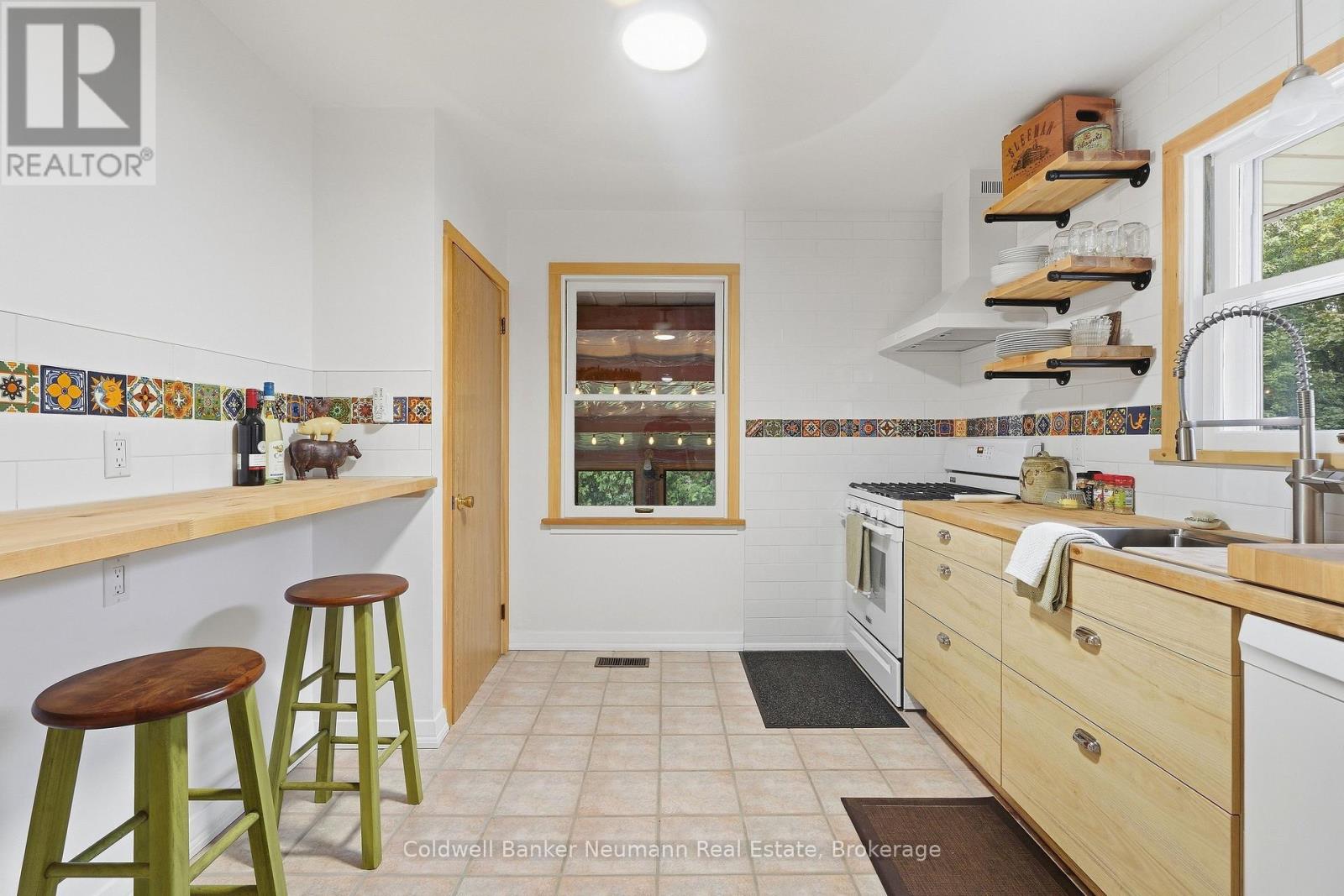 82 Knightswood Boulevard Property Photo 11