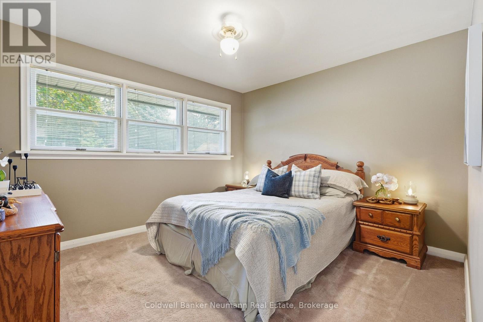 82 Knightswood Boulevard Property Photo 12