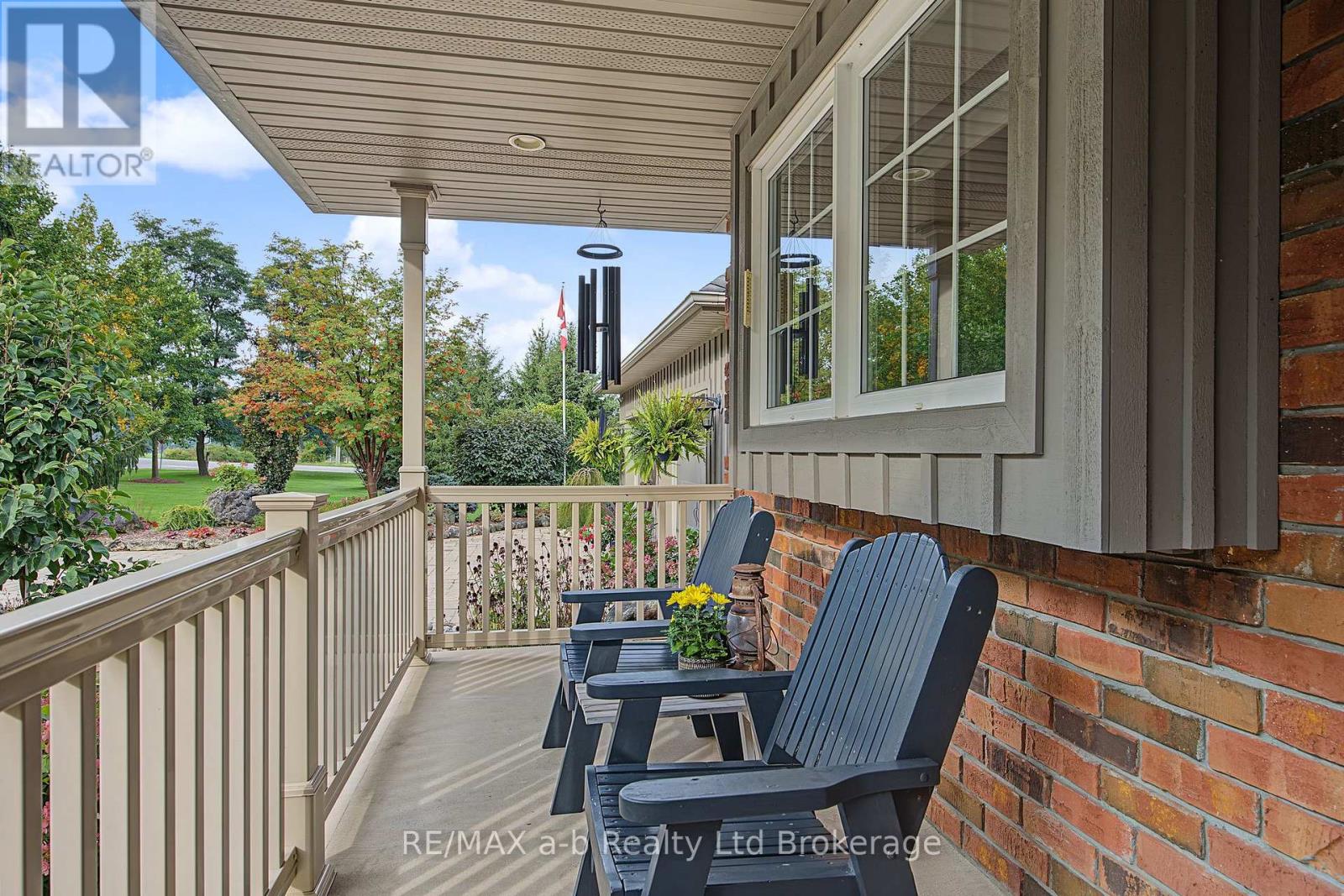 386087 Second Road Property Photo 4
