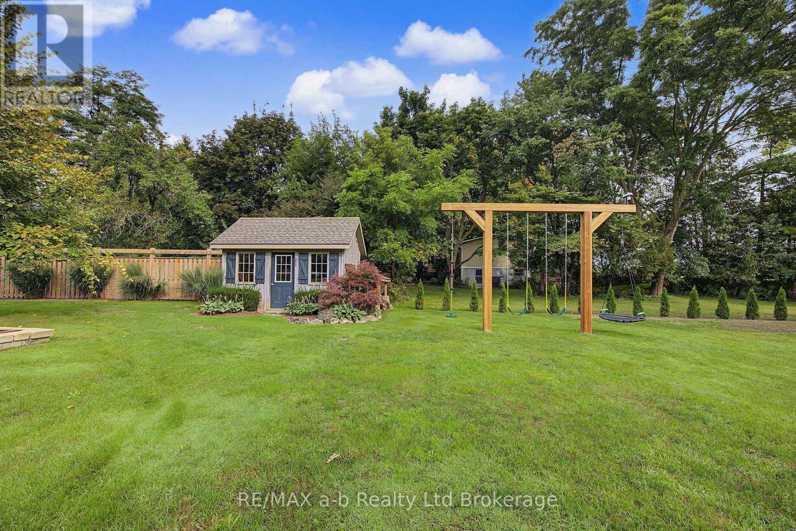 386087 Second Road Property Photo 43