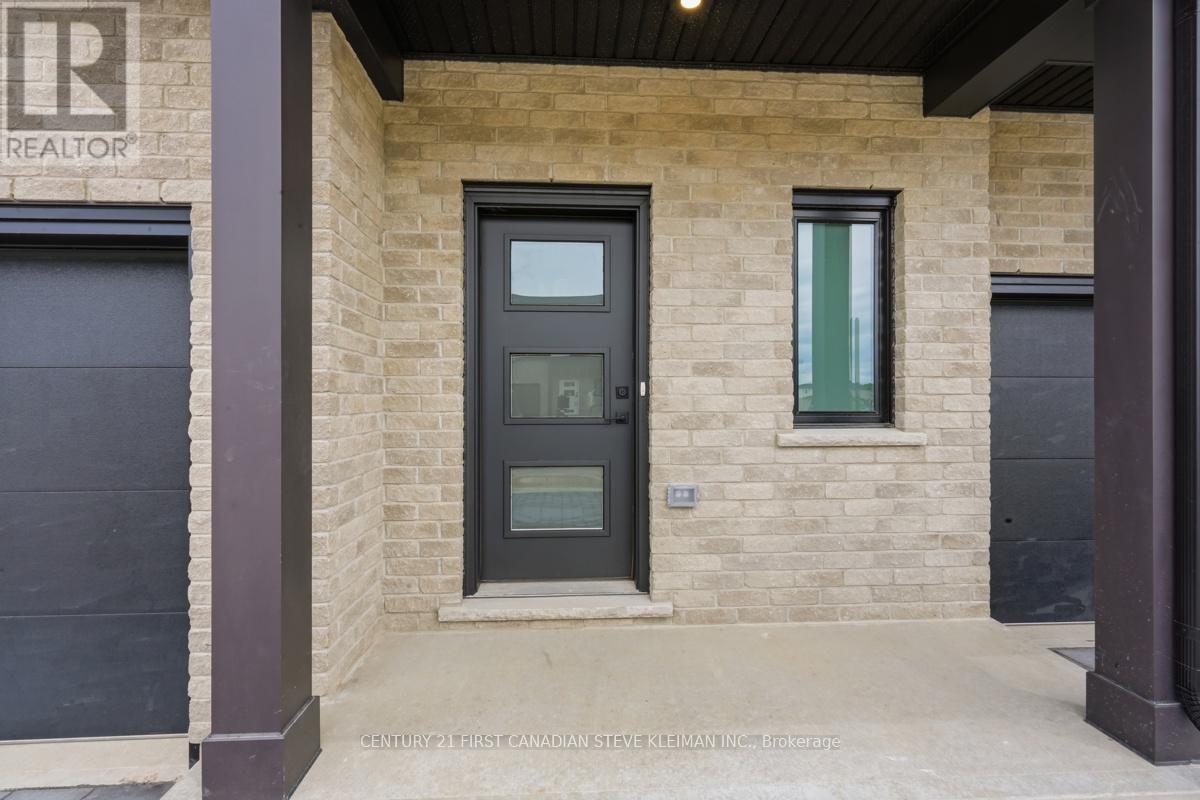 105 - 2840 Buroak Drive Property Photo 4