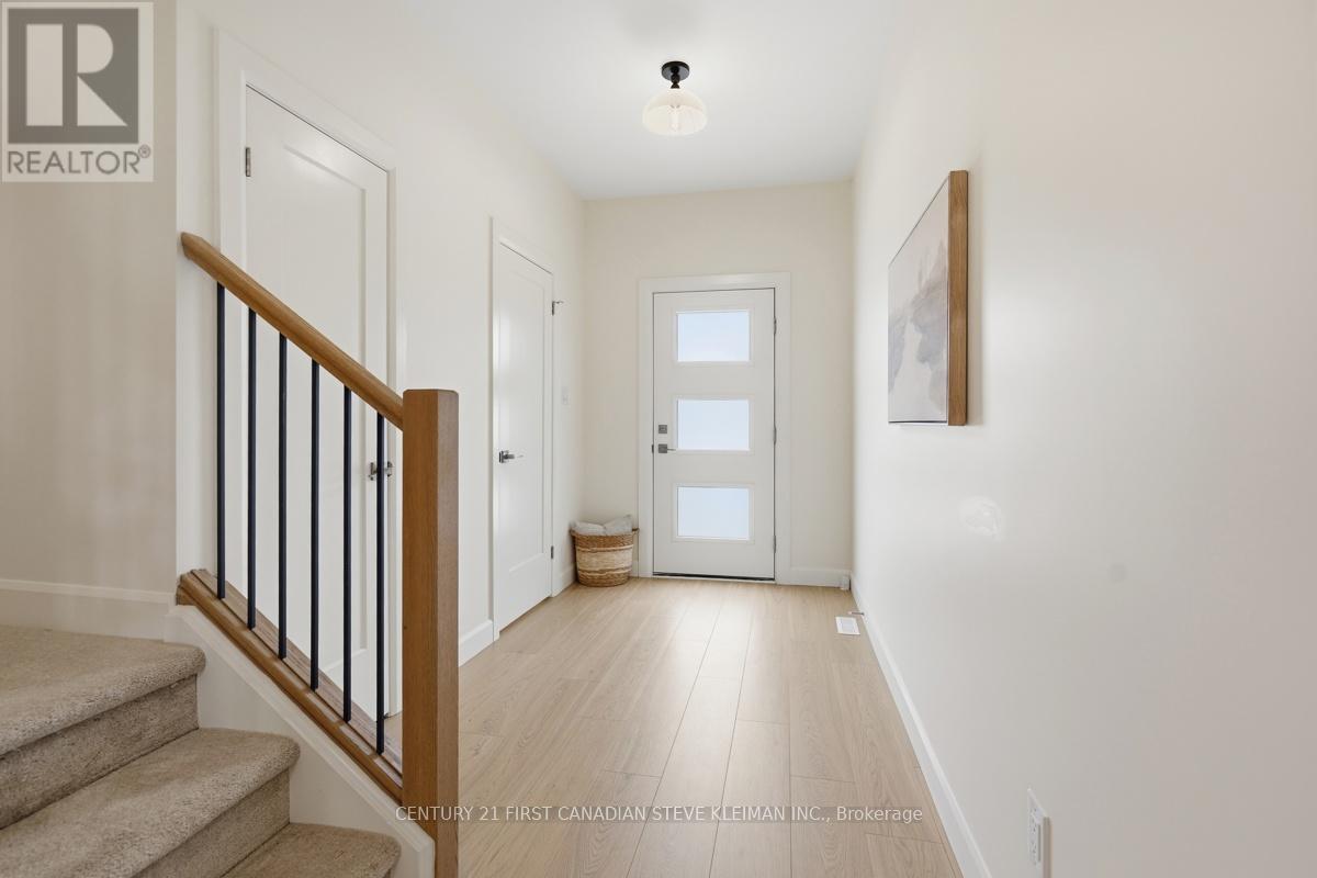 105 - 2840 Buroak Drive Property Photo 5