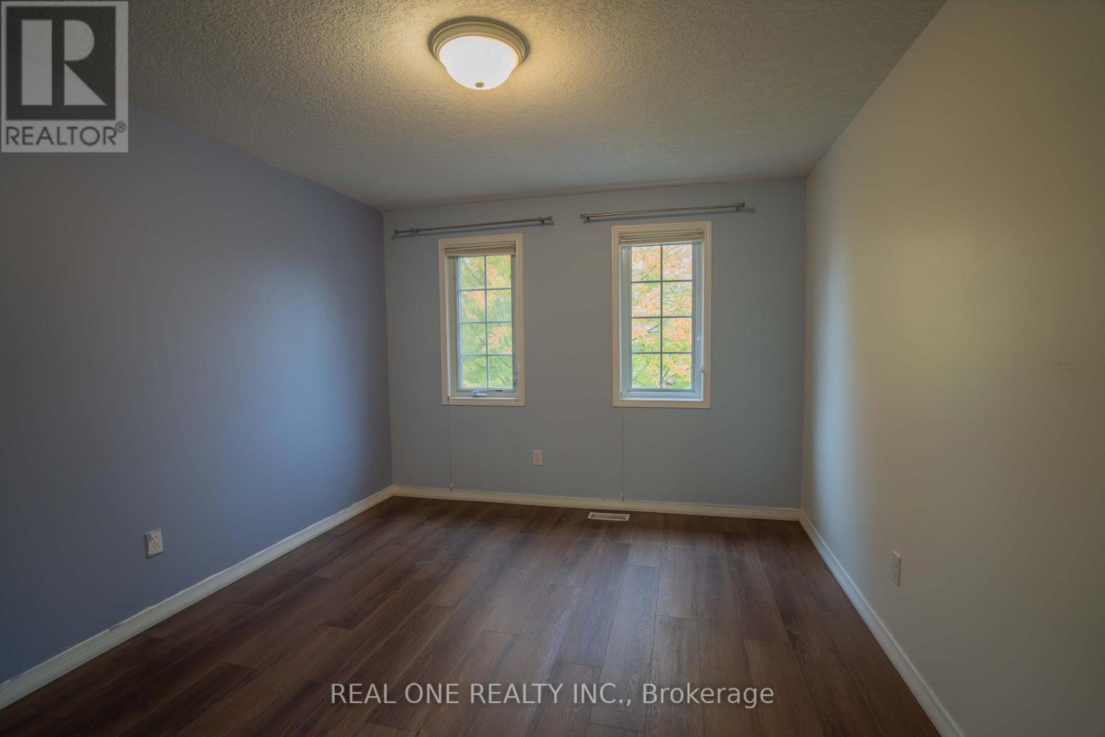 971 Creekside Drive Property Photo 12