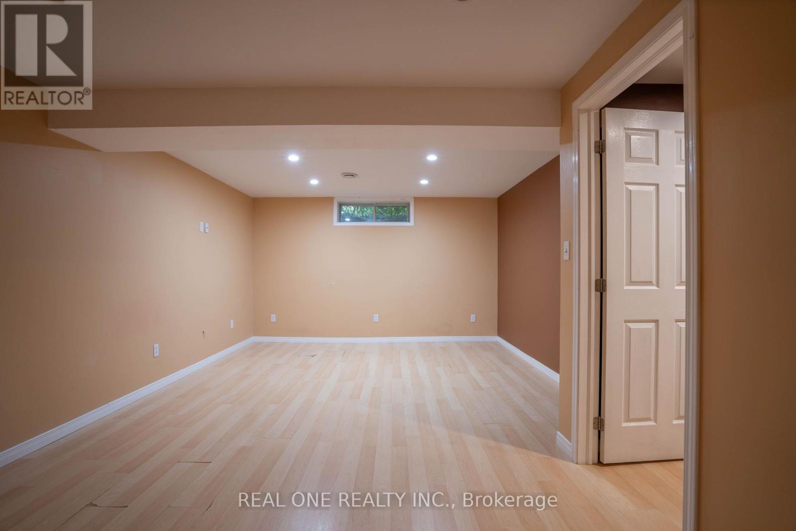 971 Creekside Drive Property Photo 22