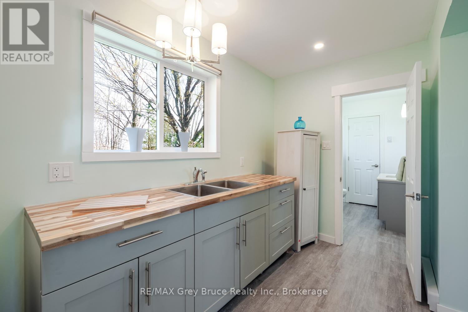 130 Crooked Hill Road Property Photo 11