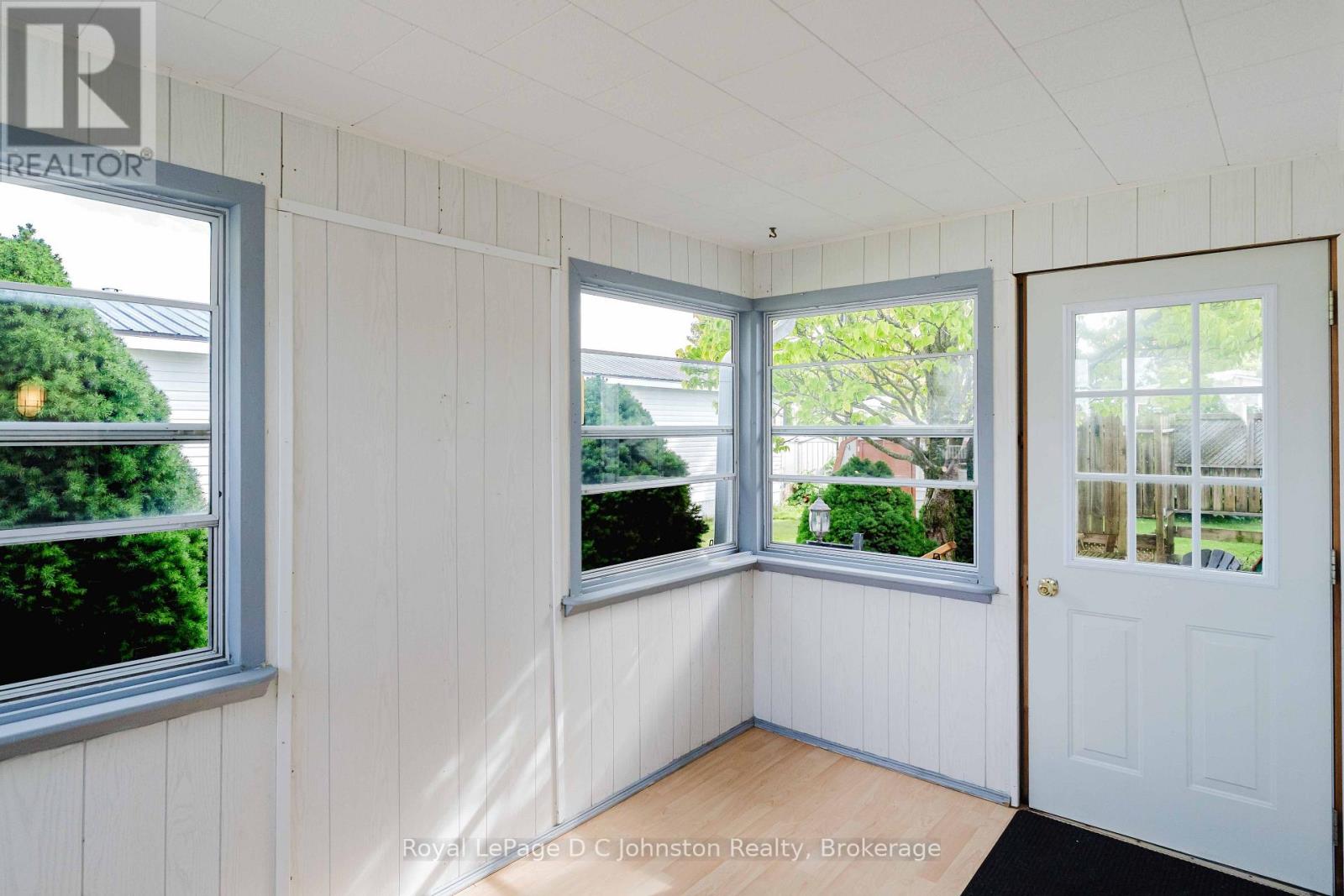 Unit # 3 - 332 Concession 6 Property Photo 4