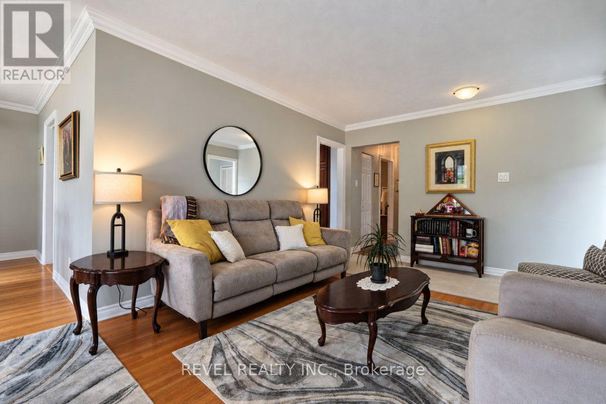 2213 Circle Place Property Photo 6