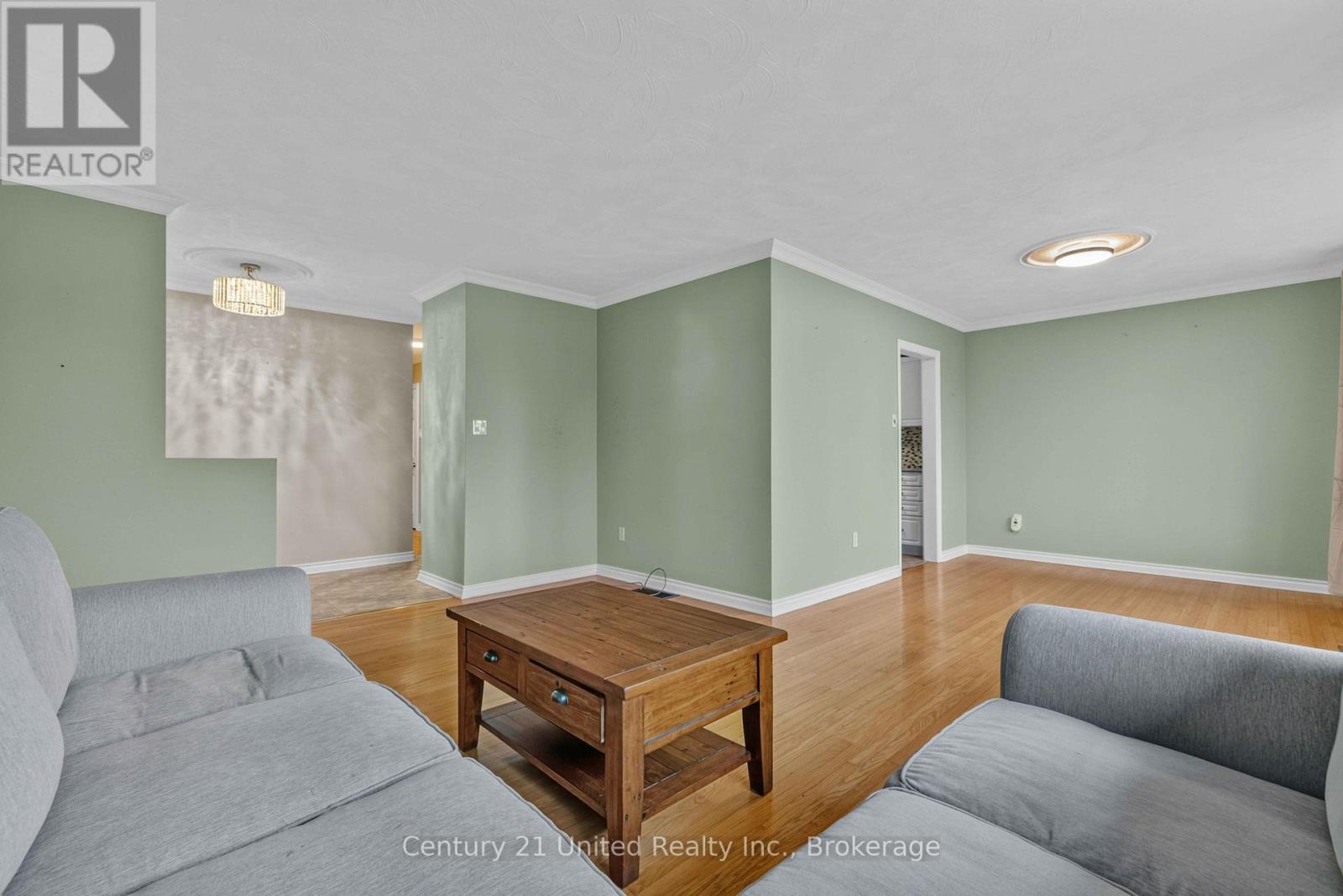1203 Royal Drive Property Photo 8