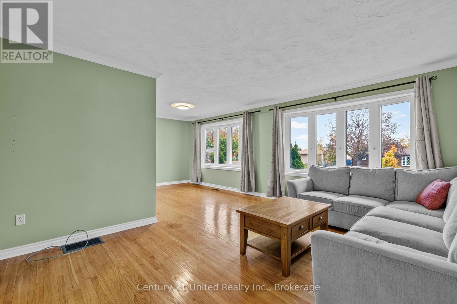 1203 Royal Drive Property Photo 11