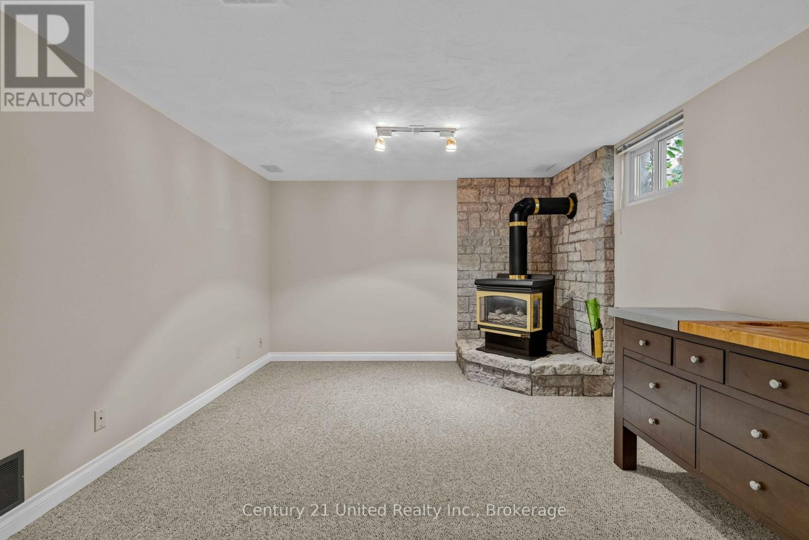 1203 Royal Drive Property Photo 32