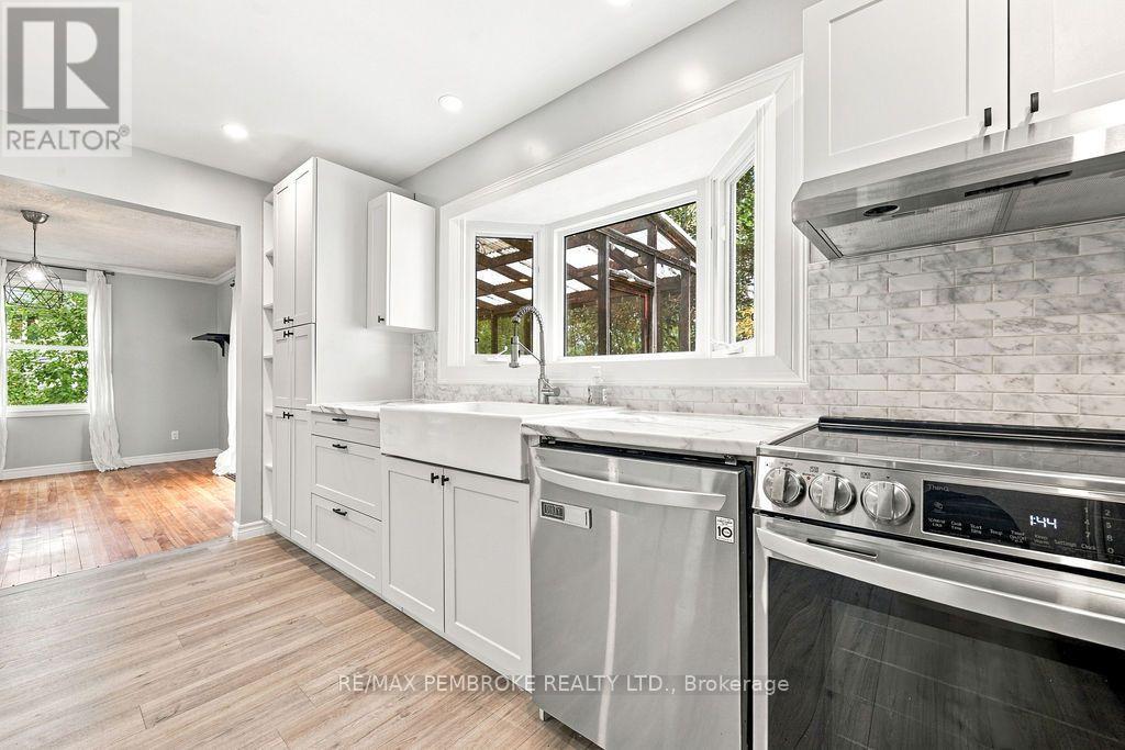 10 Laurier Avenue Property Photo 31