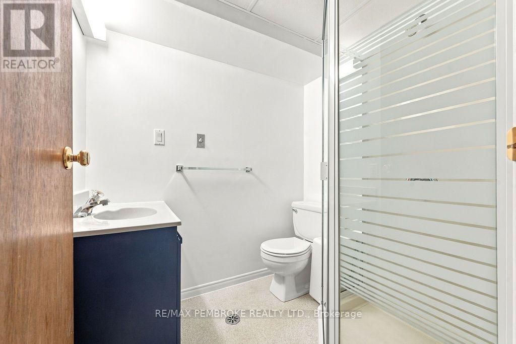 10 Laurier Avenue Property Photo 43