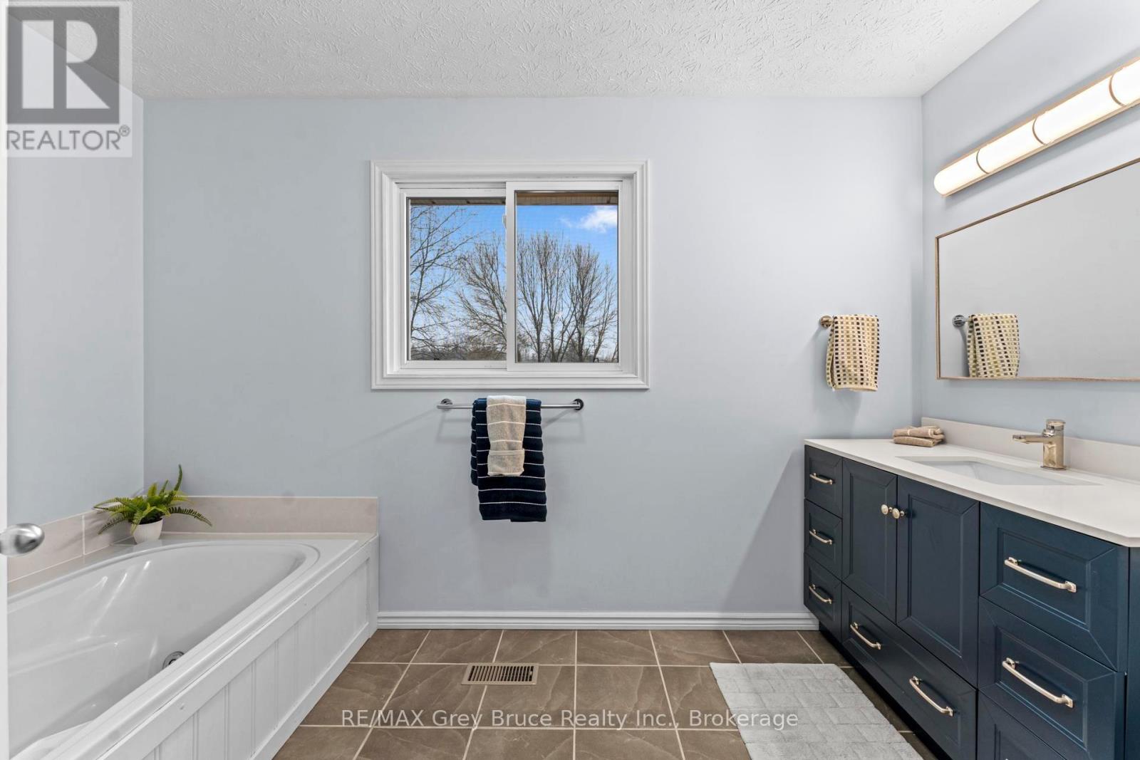112 Mary Avenue Property Photo 18