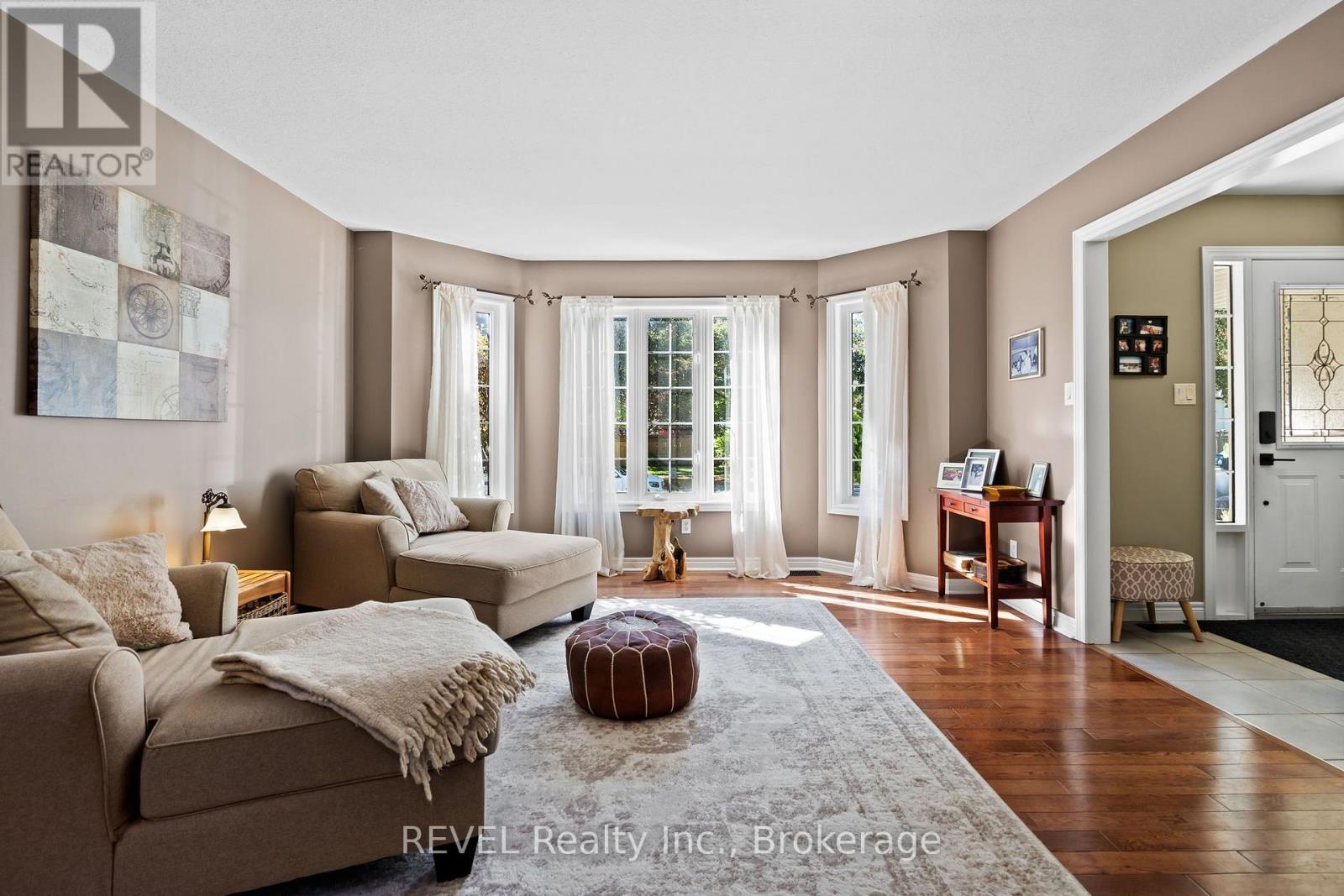 98 Debora Drive Property Photo 16