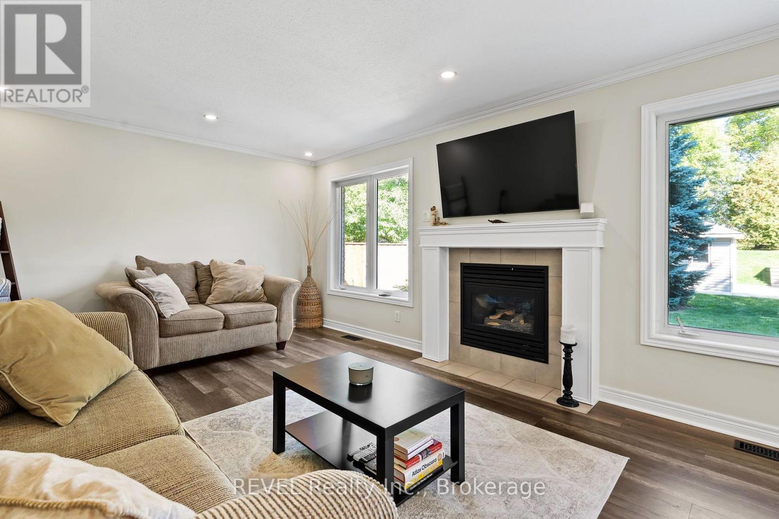 98 Debora Drive Property Photo 19