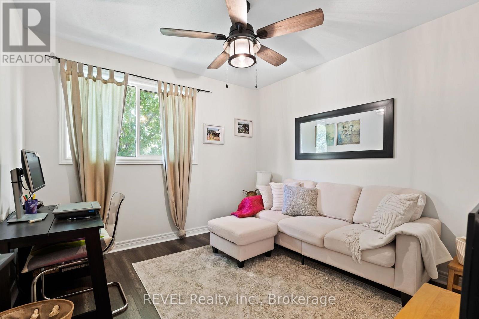 98 Debora Drive Property Photo 32