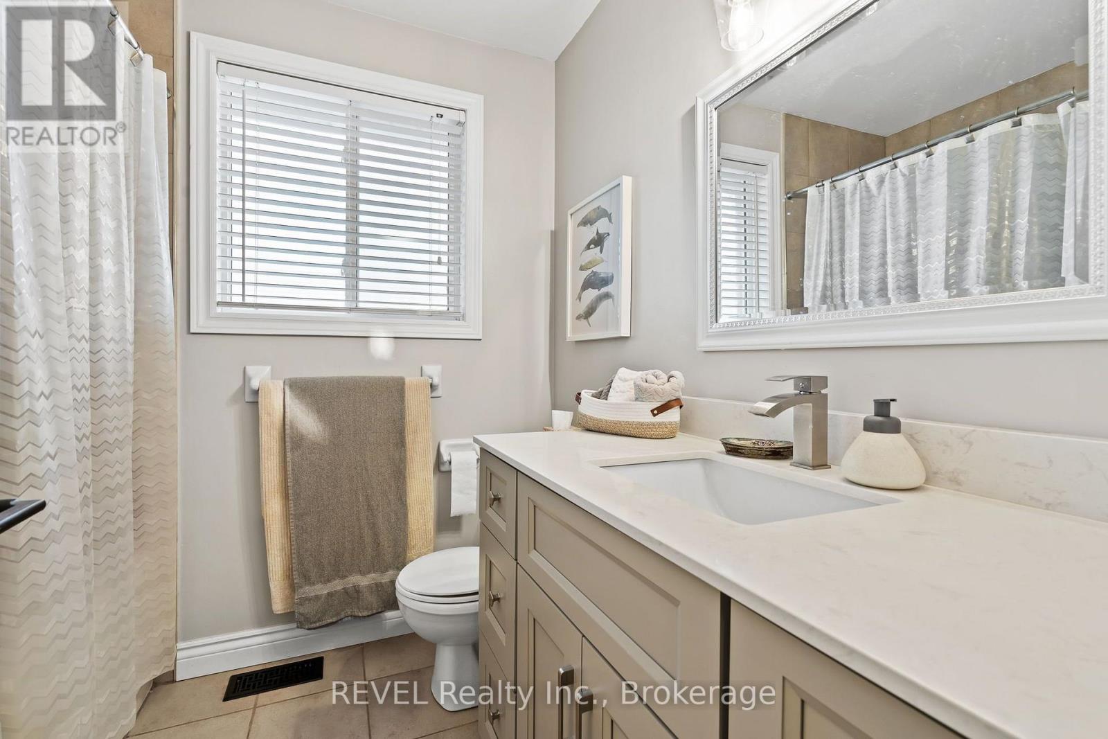 98 Debora Drive Property Photo 33