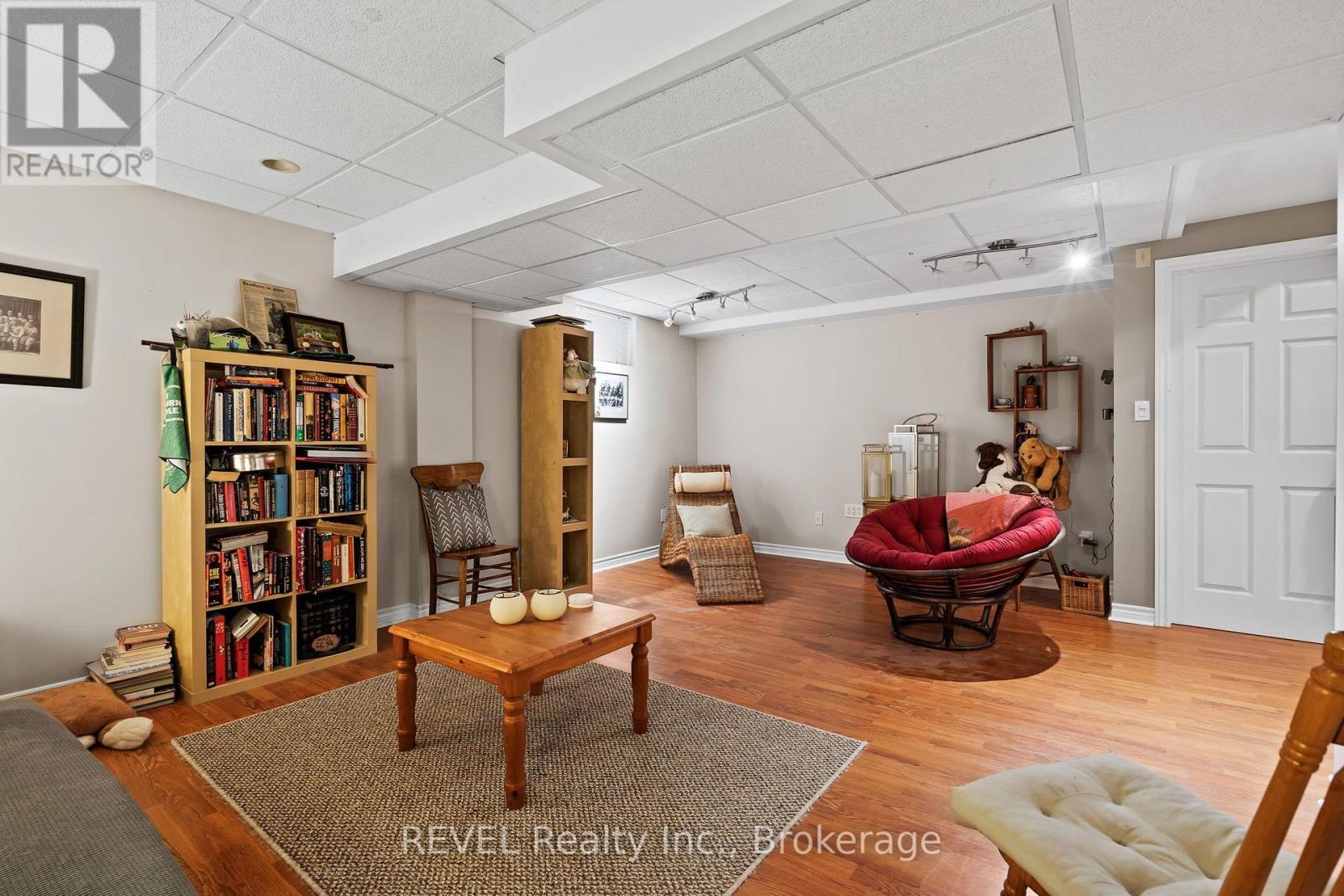 98 Debora Drive Property Photo 35