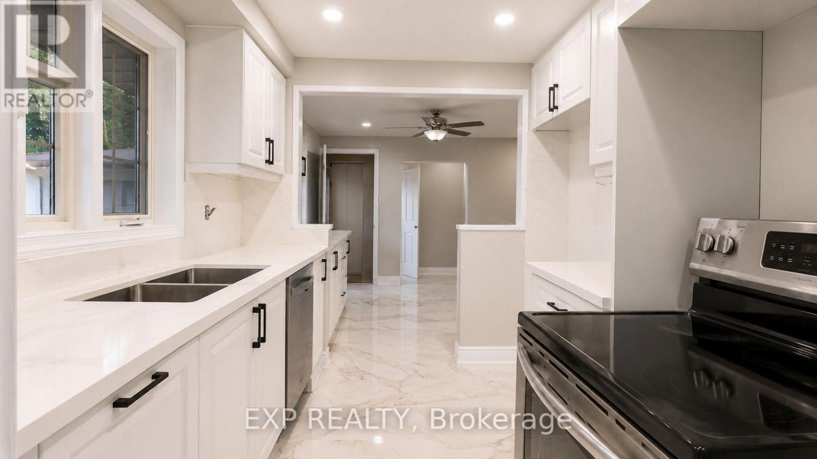 76 Appalachian Crescent Property Photo 8