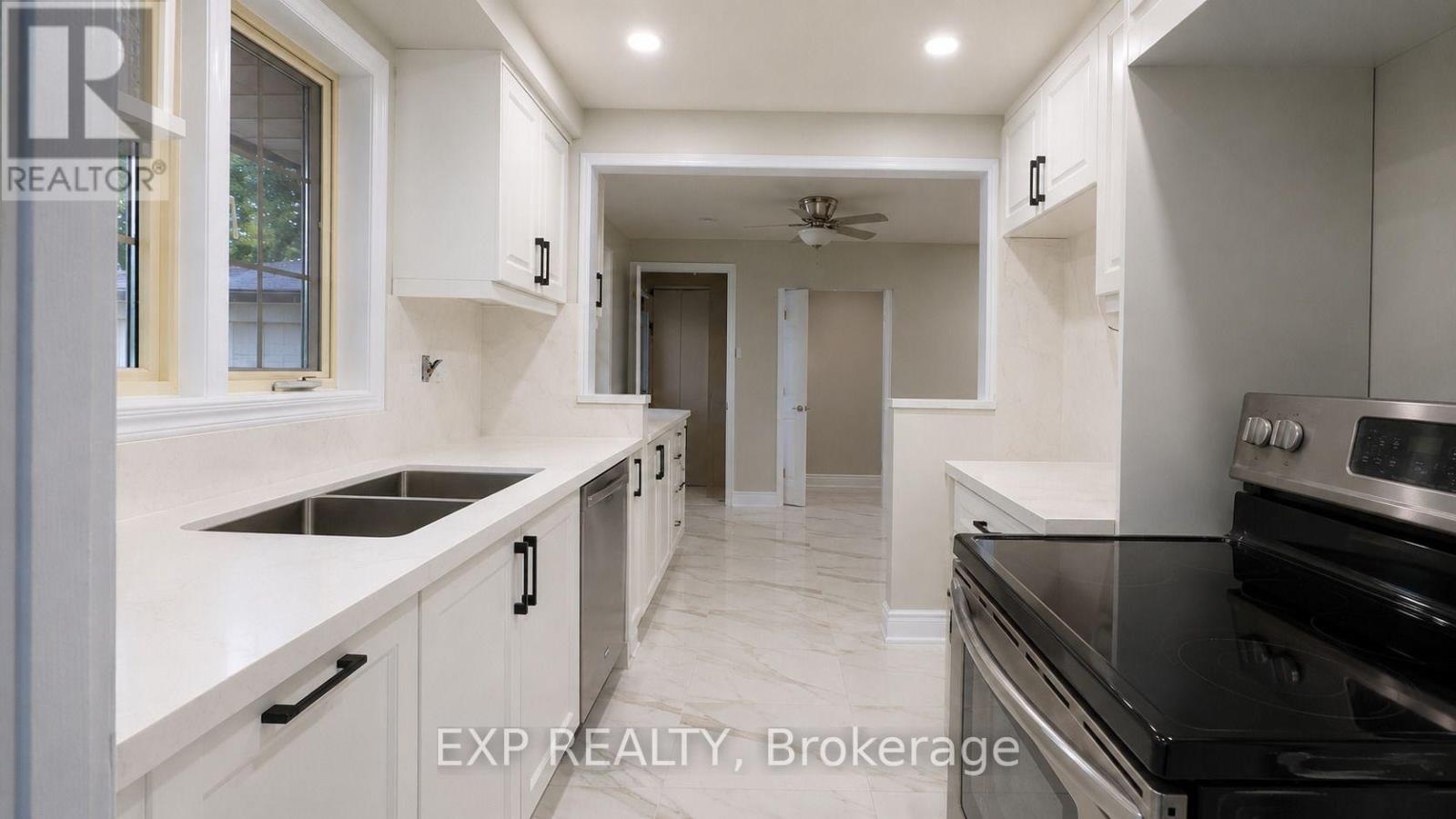 76 Appalachian Crescent Property Photo 9