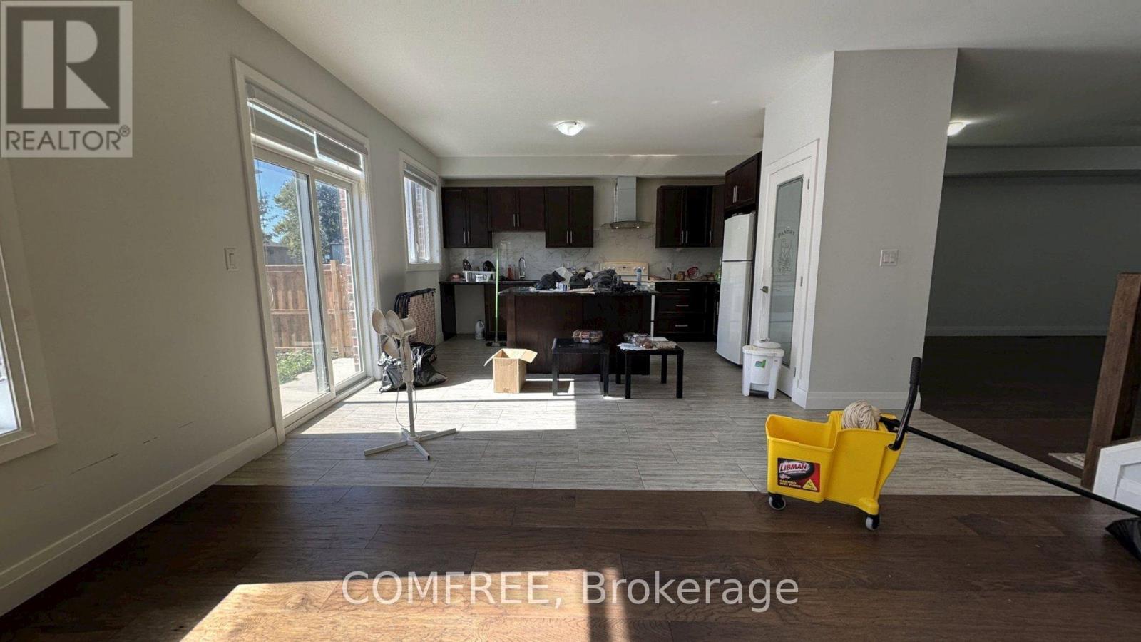 4277 John Ross Court Property Photo 6