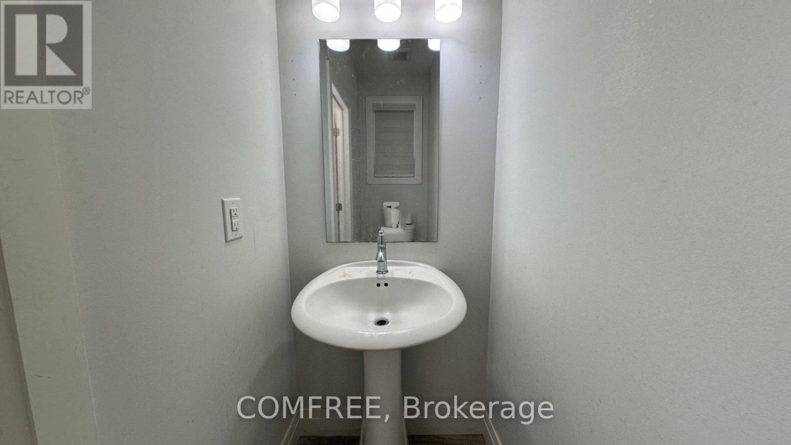 4277 John Ross Court Property Photo 10
