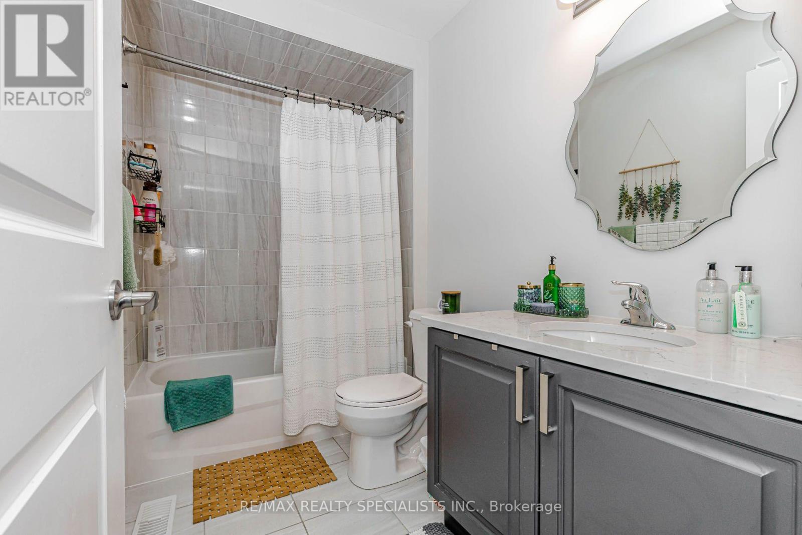 4 - 230 Farley Road Property Photo 42