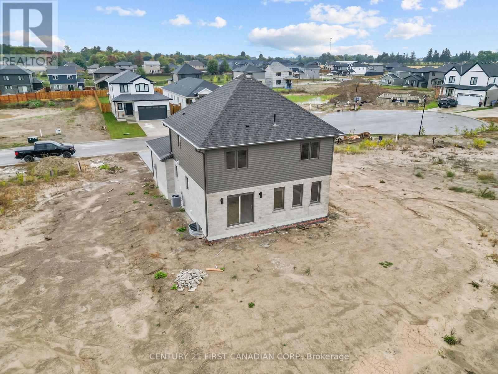 5 Doerr Court Property Photo 7