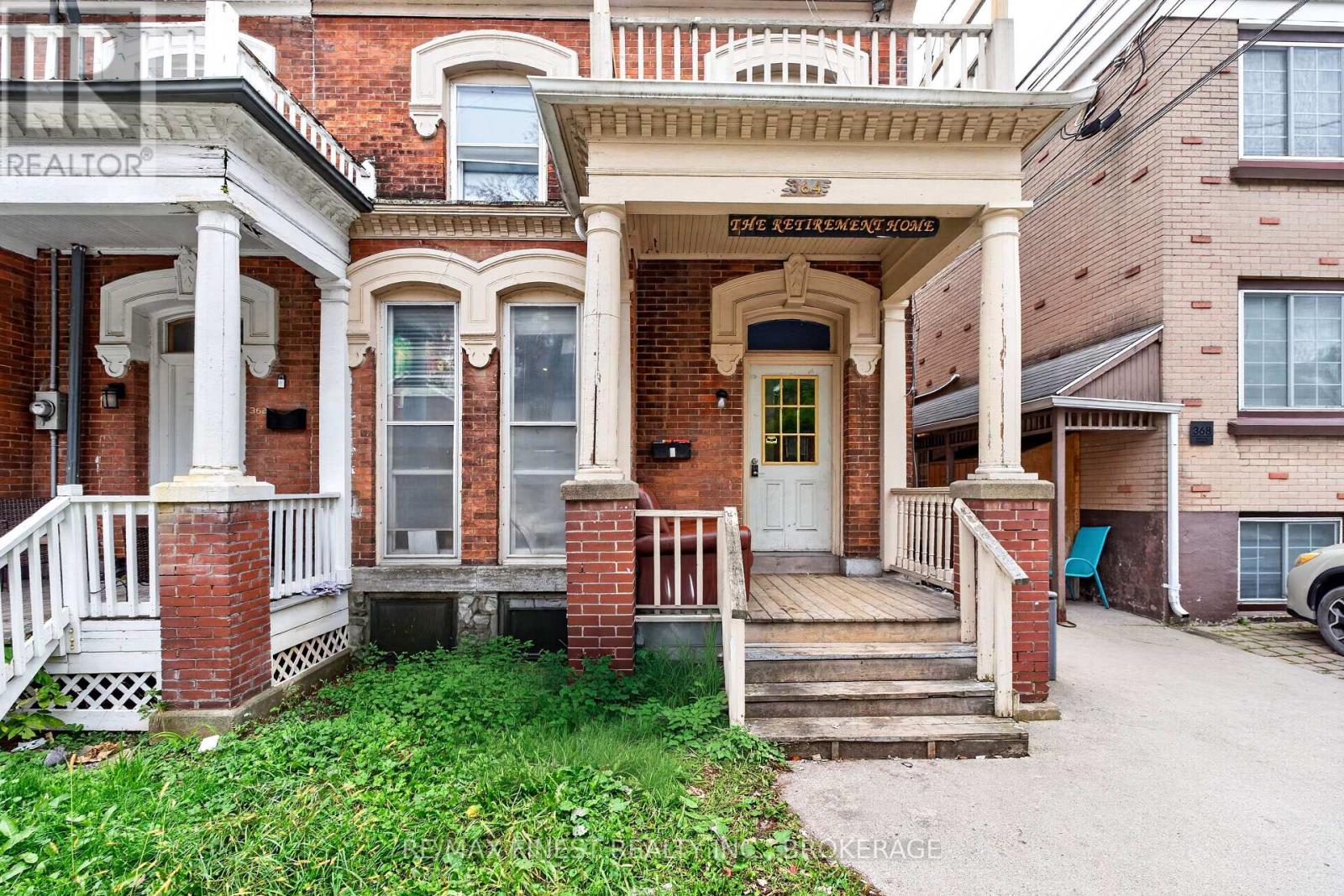 364 Brock Street Property Photo 4