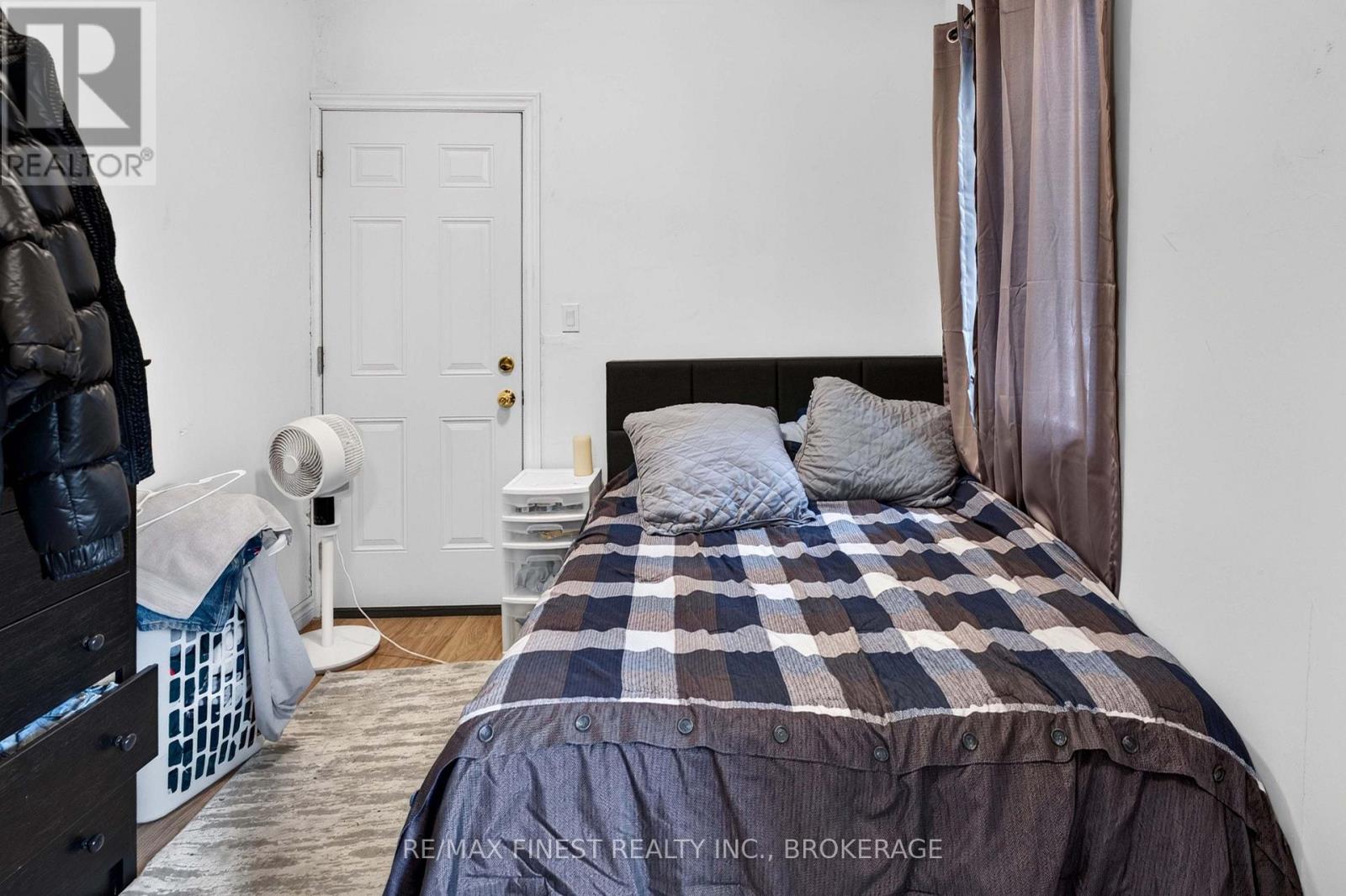 364 Brock Street Property Photo 30