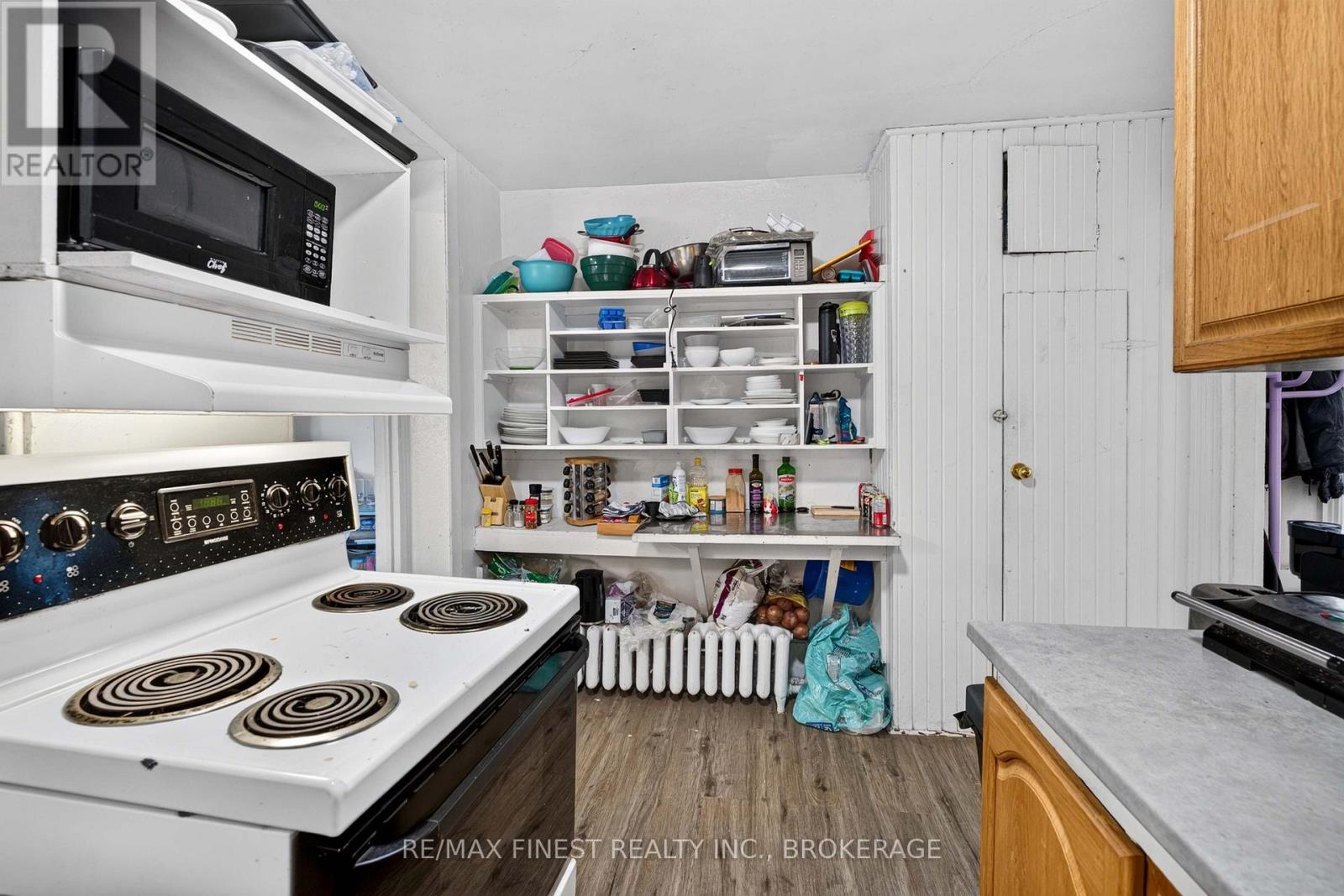 364 Brock Street Property Photo 37