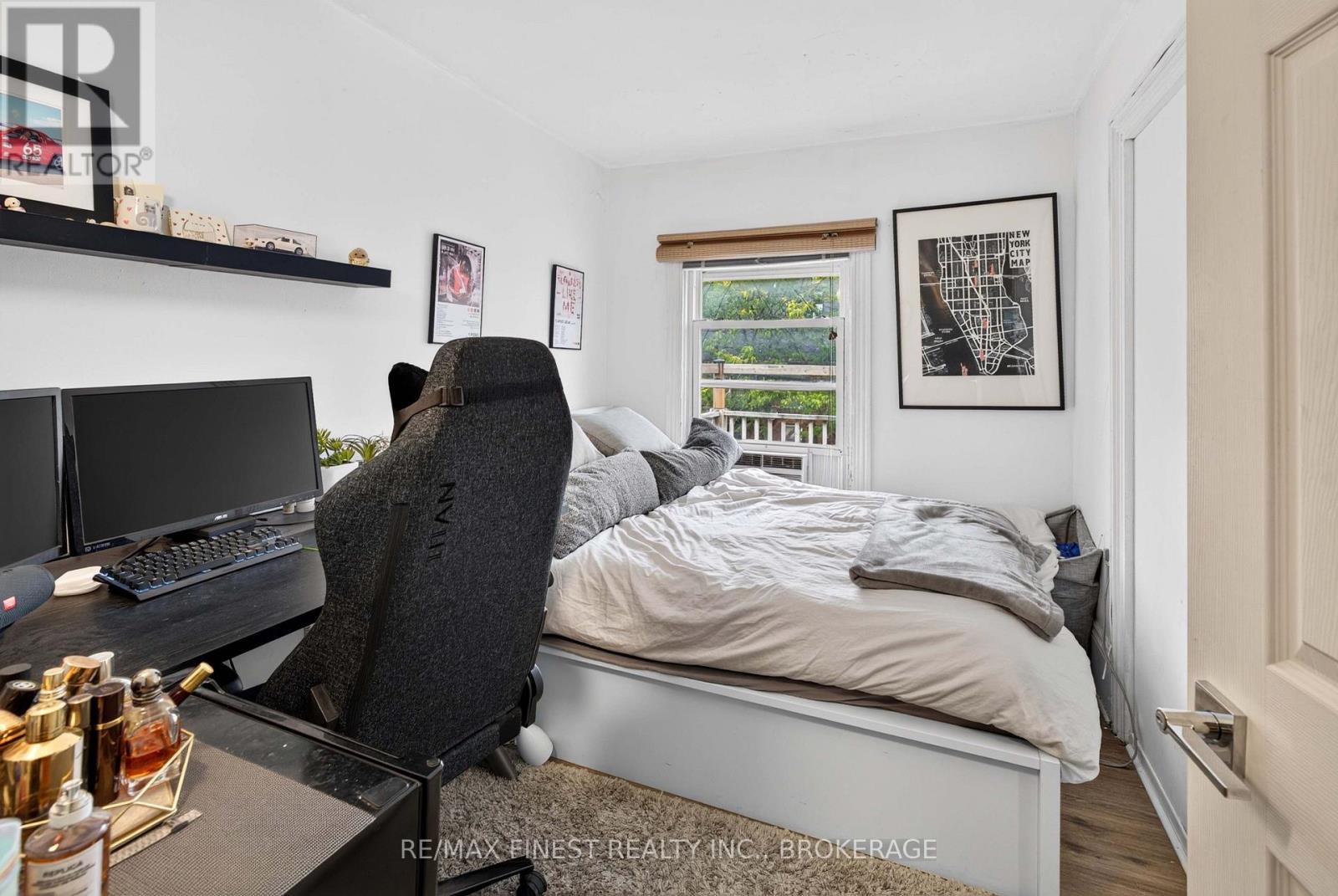 364 Brock Street Property Photo 40