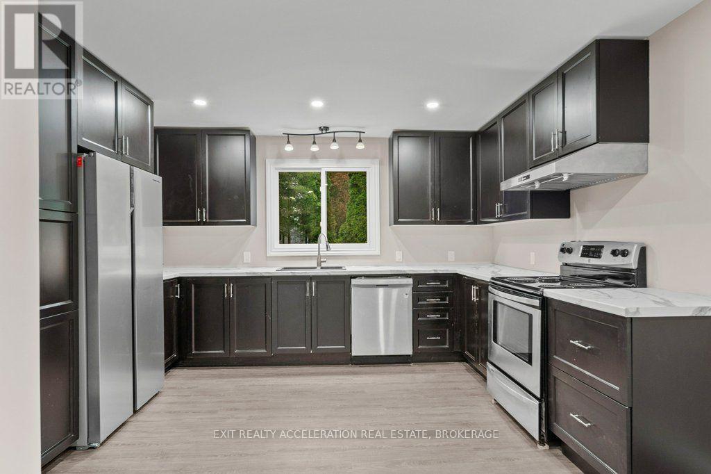211 Bridge Street W Property Photo 17