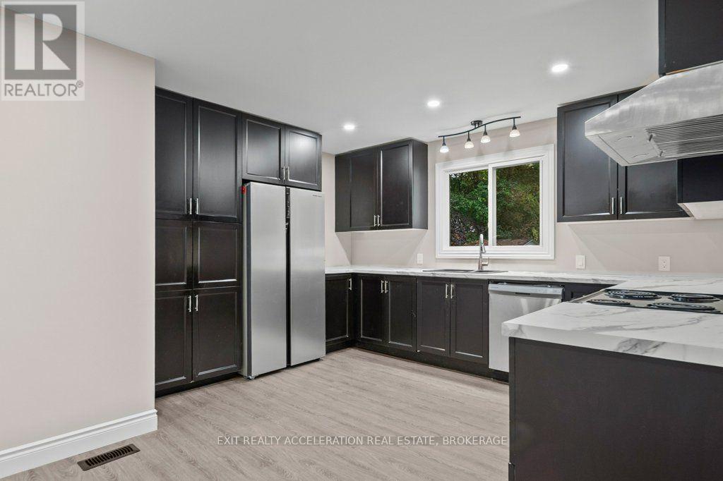 211 Bridge Street W Property Photo 18