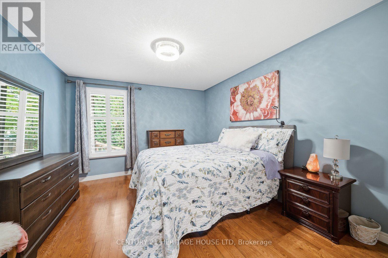 8 - 633 Park Road N Property Photo 39