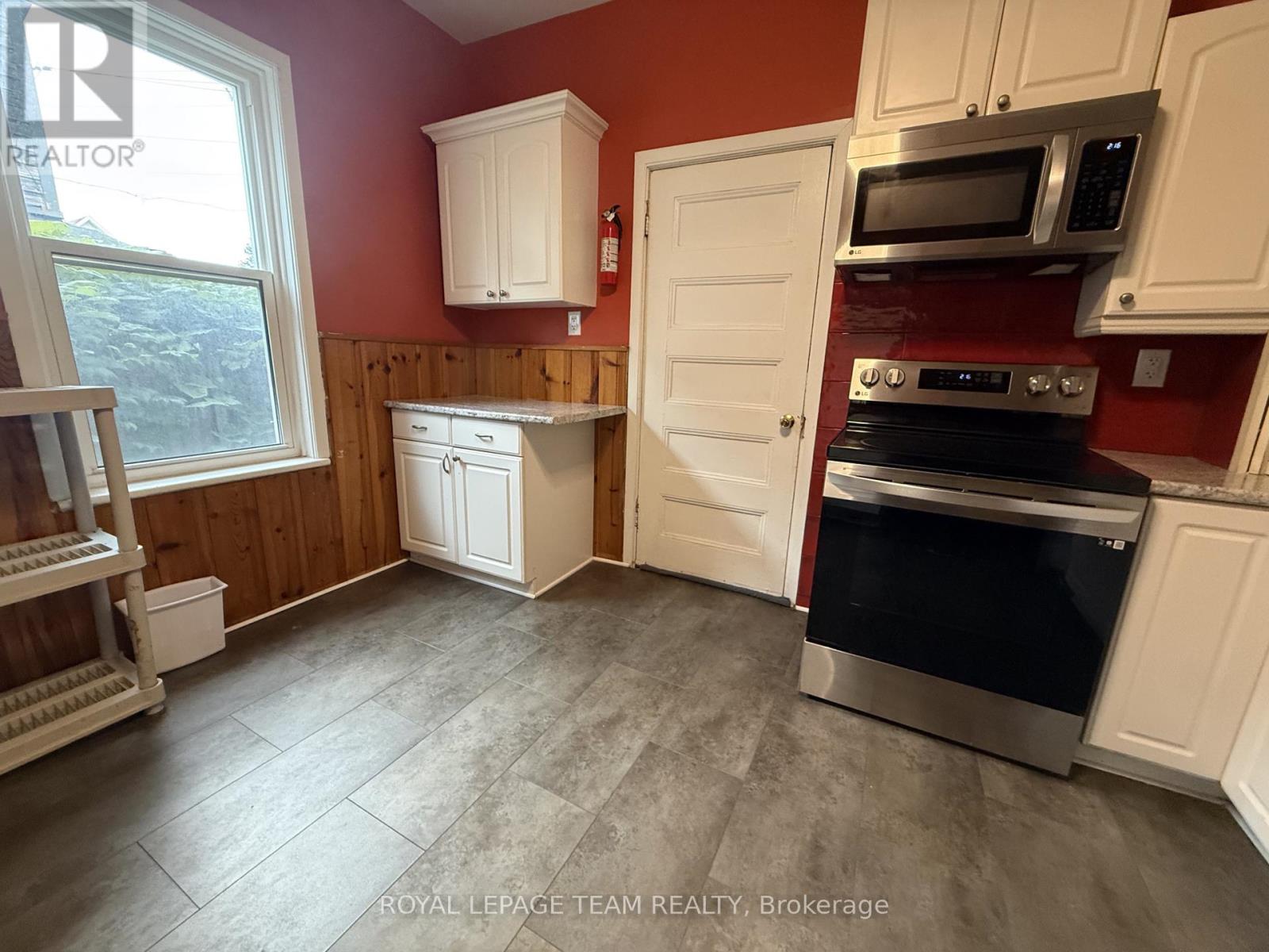 60 Herridge Street Property Photo 5