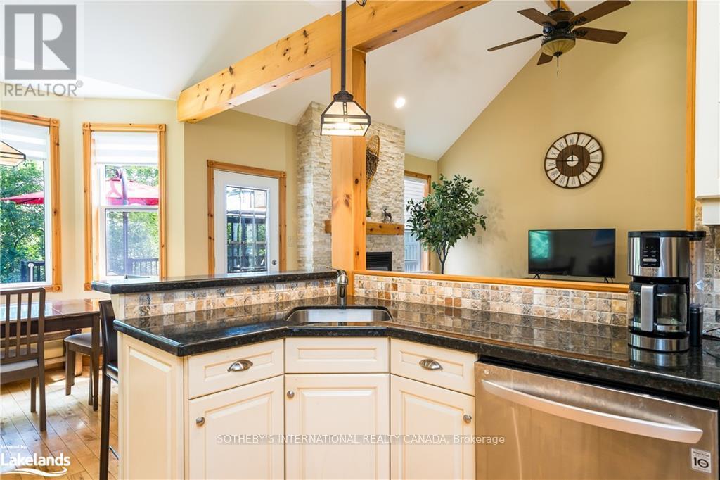188 Brooker Boulevard Property Photo 12
