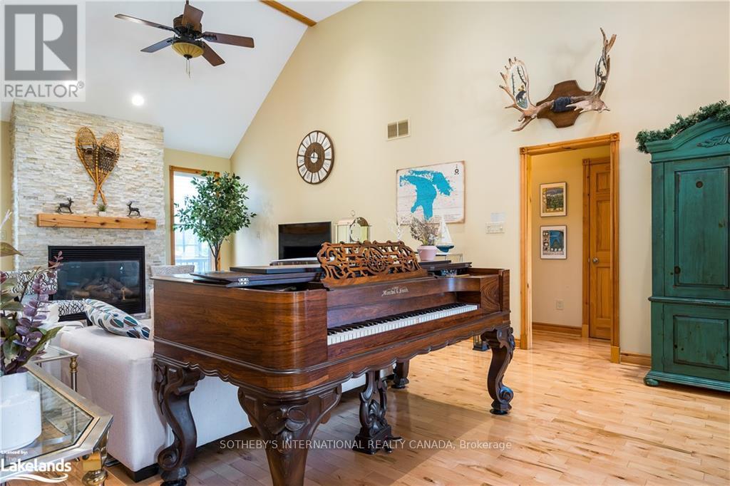 188 Brooker Boulevard Property Photo 14