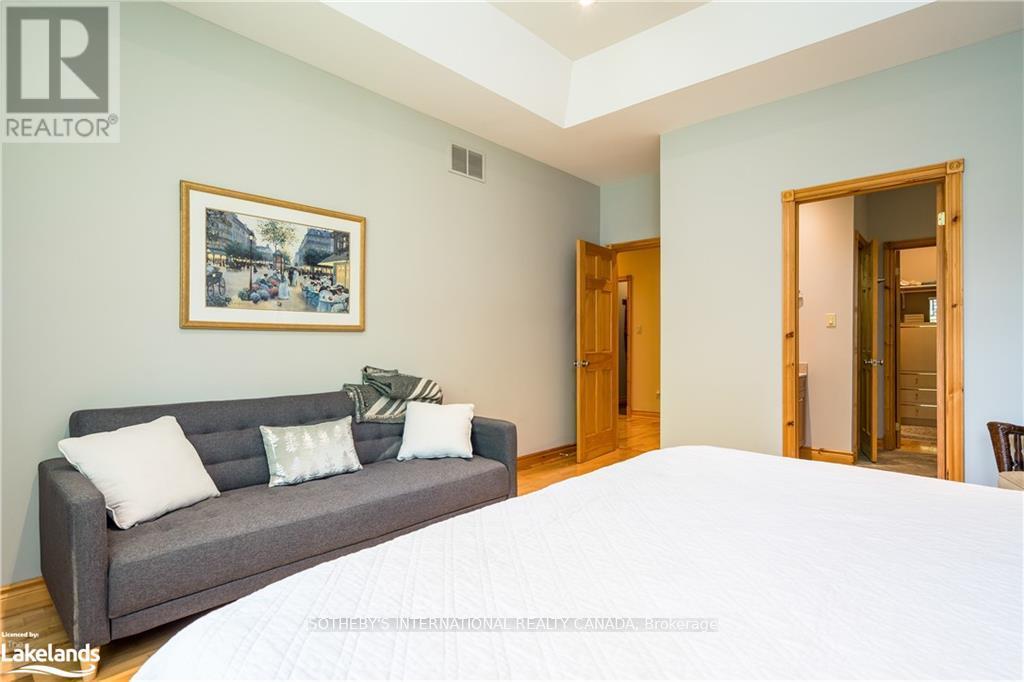 188 Brooker Boulevard Property Photo 20